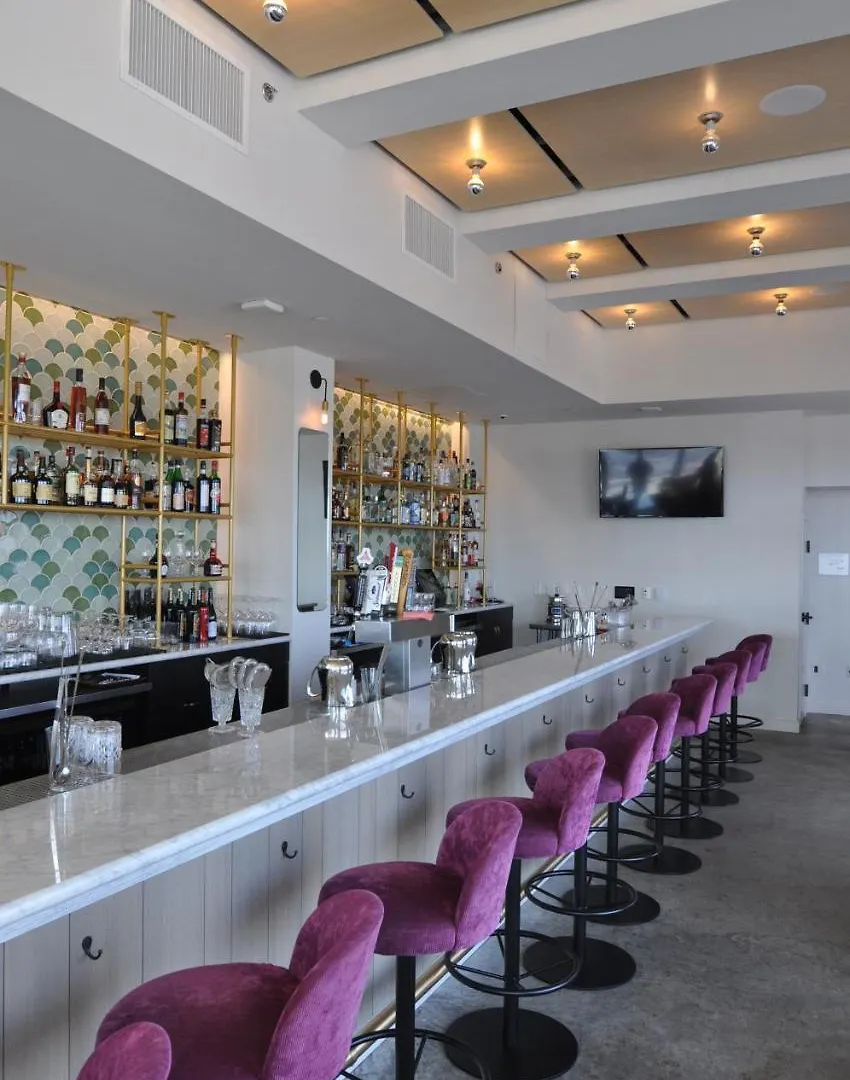 Angad Arts Hotel Saint Louis 5*,