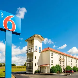 2* Hotel 6-hazelwood, Mo